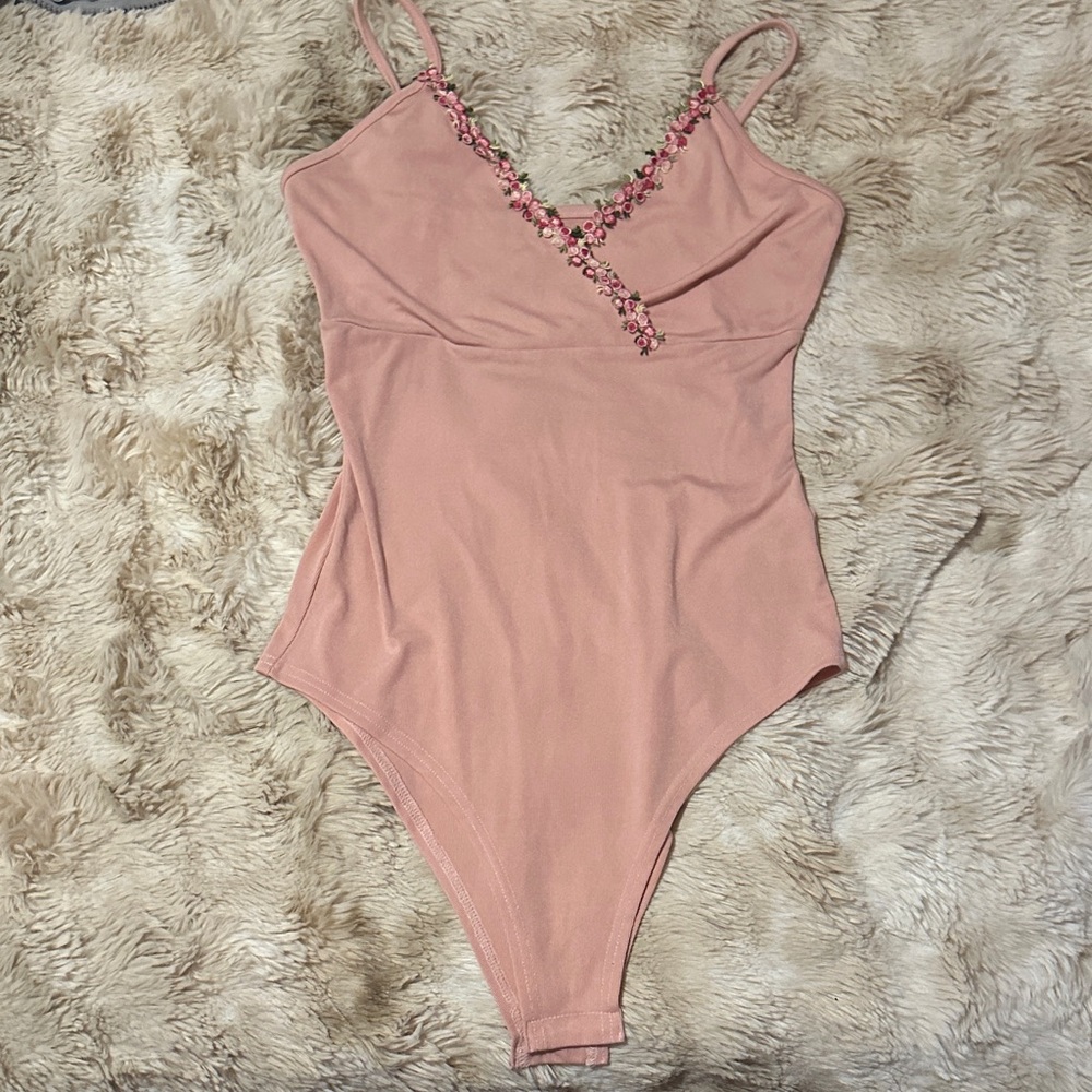 ROMWE Pink Floral Bodysuit